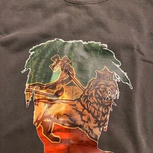 Men's Graphic T-Shirt - dark grey Africa lion Juneteenth